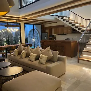 Villa Brand New Spacious 4br Kuta (Bali)