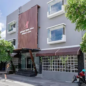 Hotel Collection O Kuta Near Airport Ngurah Rai 4*
