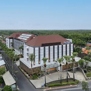Otel Fairfield By Marriott Bali Kuta Ngurah Rai 4*