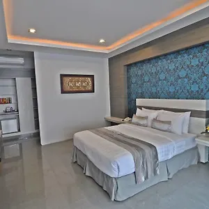 Transera Kamini 3* Legian (Bali)