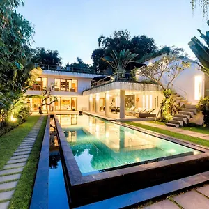 Da Vinci - The * Kuta Lombok