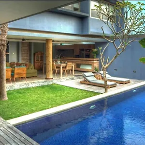 Villa The Grove Bumbak Kuta (Bali)