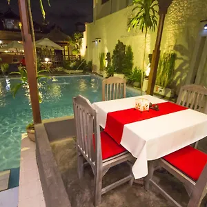 Taman Sari Beach & 호텔 2*