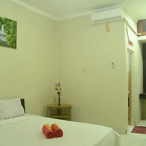 Budget Door Legian Hotel 2*