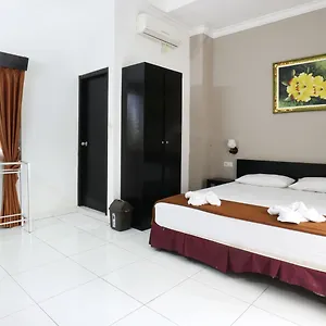 Affittacamere Warapsari Kuta 2*