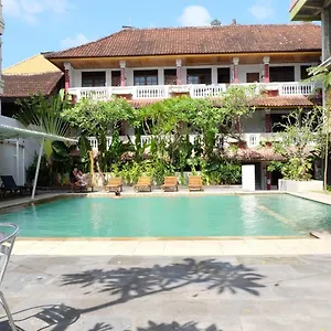 Palm Garden Kuta Konukevi *