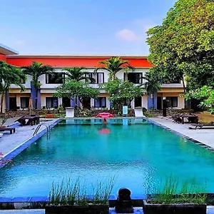Hotel Ozz Kuta 3*