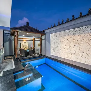 3 Bedroom Private Pool In Kuta *