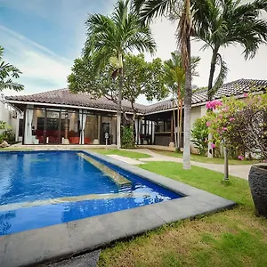 Villa Kurnia Kuta
